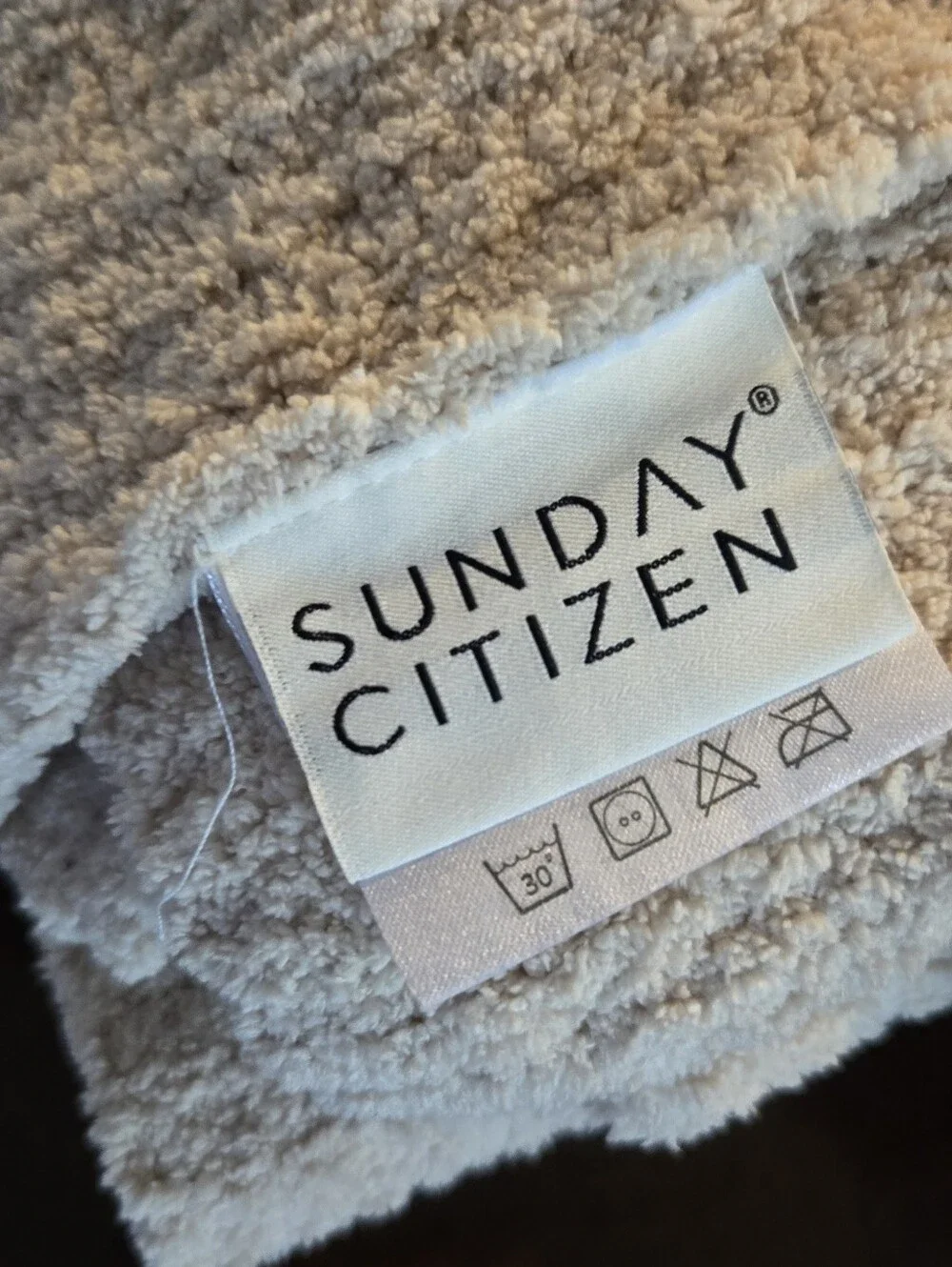 Sunday Citizen Snug Cozy Textured Throw Lap Blanket in Cream